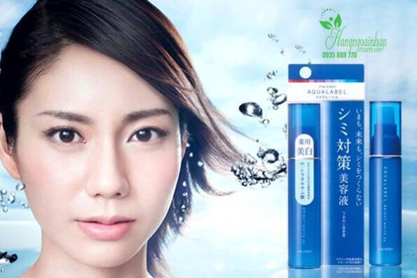 Lady poses with Shiseido Aqua Label Bright White Ex 45ml | Japanese Beauty Products NZ