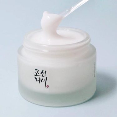 A jar of Beauty of Joseon Dynasty Cream | Korean Beauty Products NZ